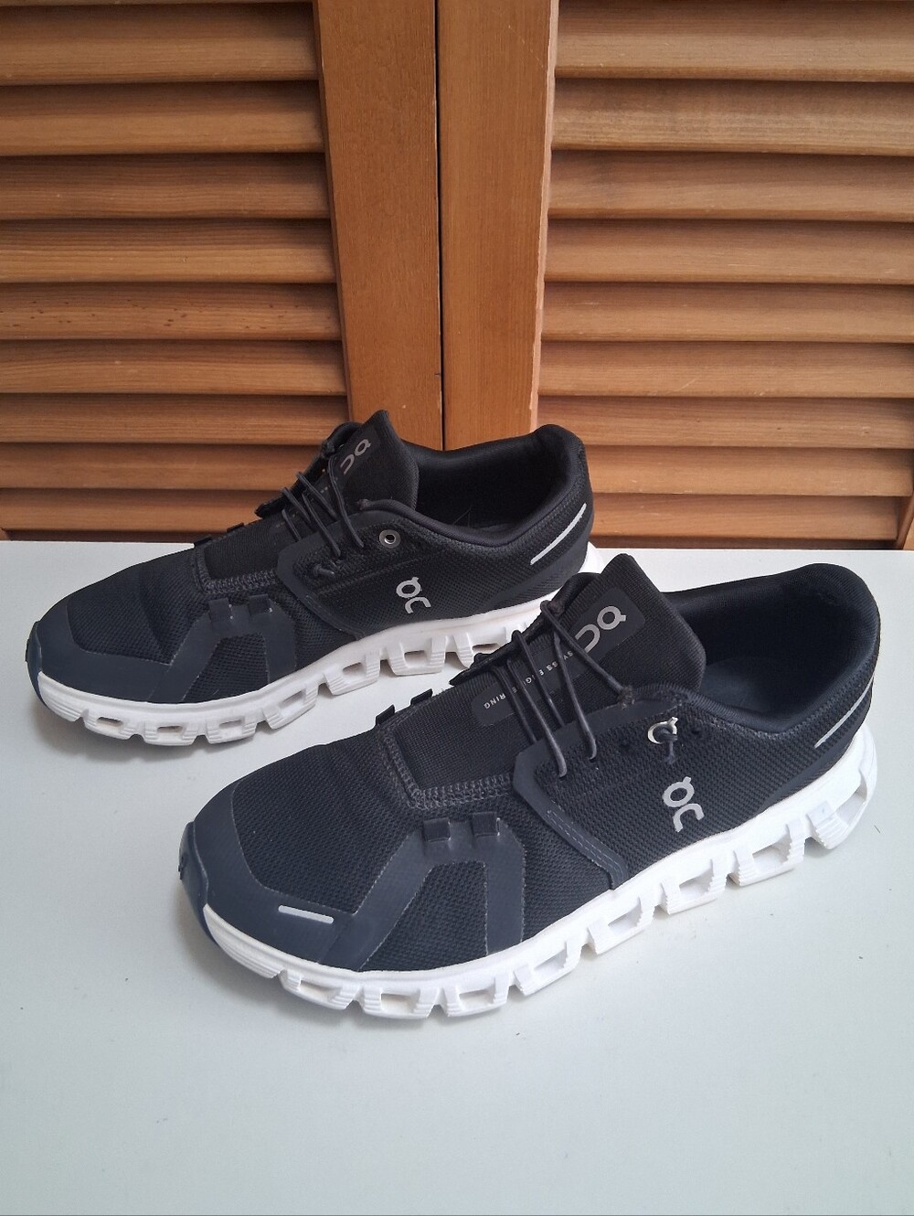 On Cloud 6 Black/White Women's Running Shoe * Size: 8